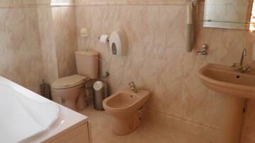 Фото номера Люкс с 2 спальнями Отель Komitite Complex г. Chuchuligovo 4